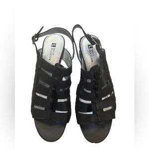 White Mountain Black Wedge Sandals Size 8